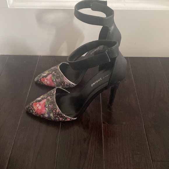 Floral sling back heels - Picture 2 of 4